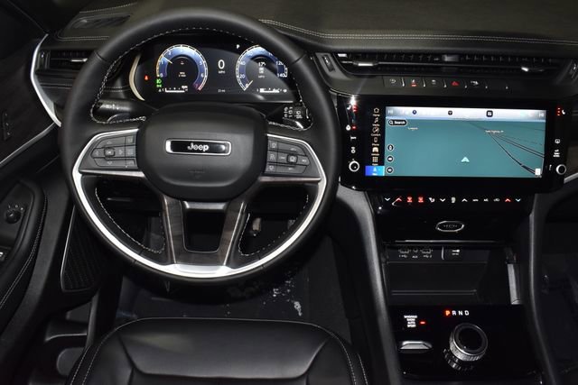 New 2026 Jeep Grand Cherokee Limited w/ Trailer Tow Package image 12