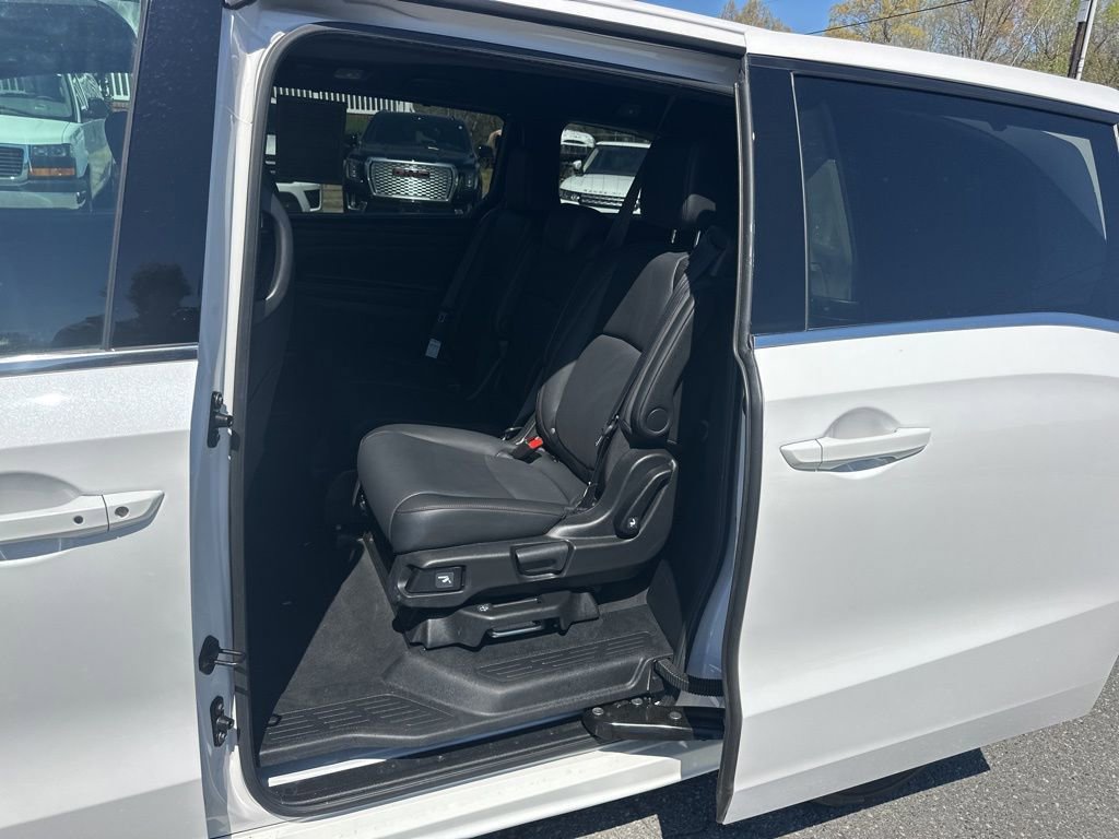 Used 2025 Honda Odyssey Sport-L image 29
