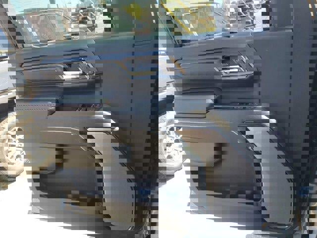 Used 2026 GMC Sierra 2500 AT4X image 18