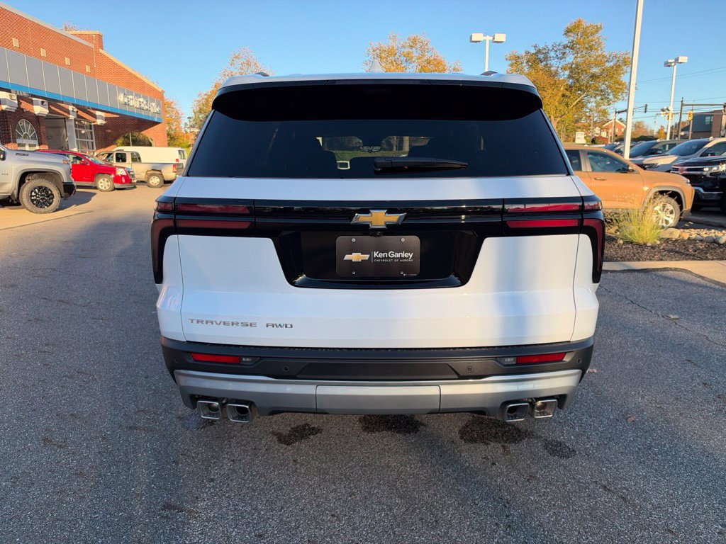 New 2027 Chevrolet Traverse LT w/ Driver Confidence Package AWD/4WD image 32