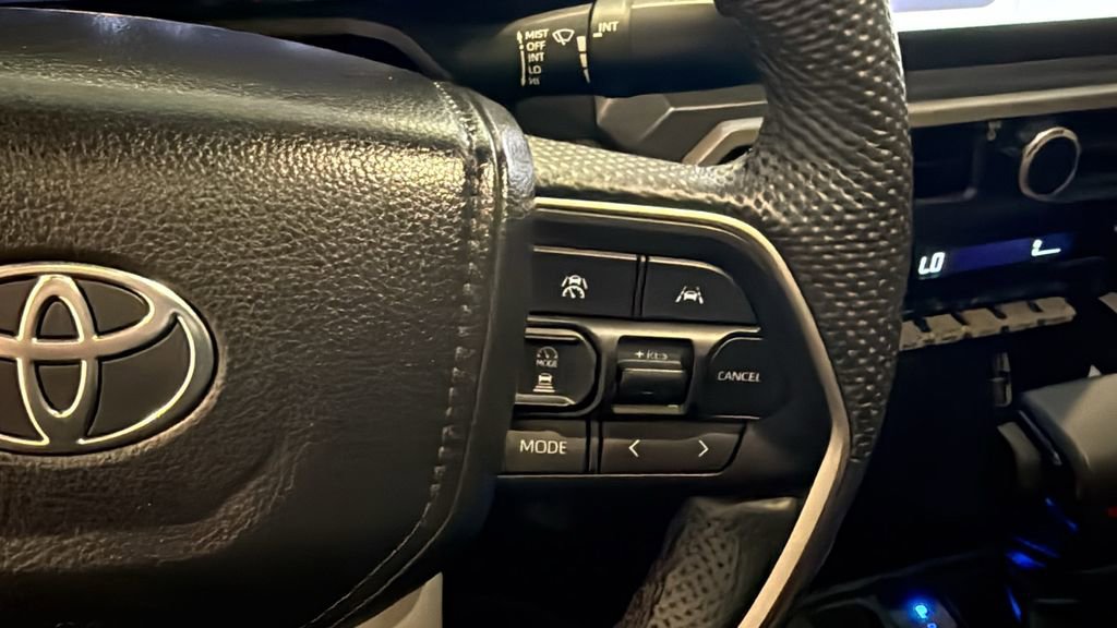 Used 2024 Toyota Tacoma TRD Off-Road w/ TRD Off Road Upgrade Package AWD/4WD image 29