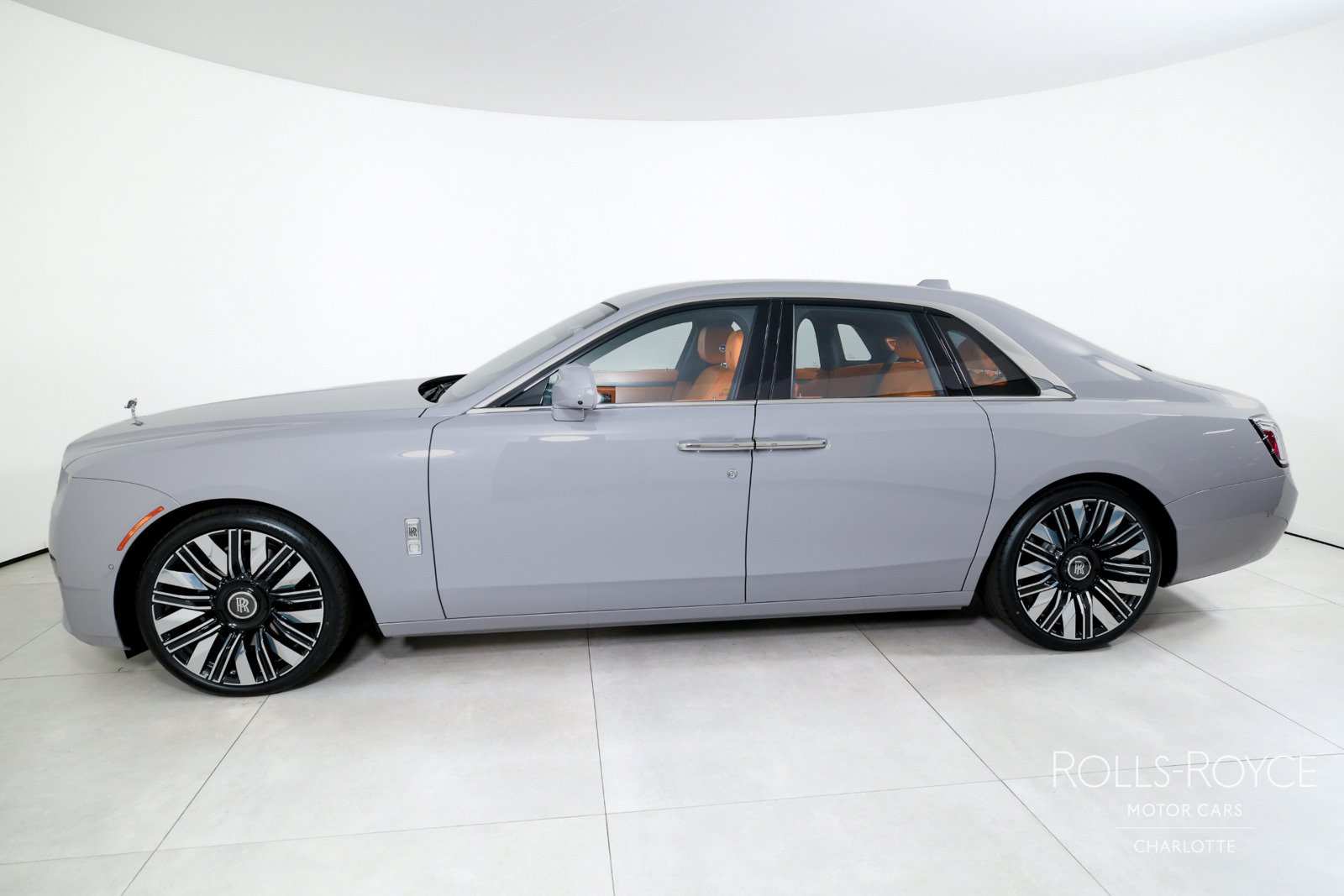 New 2027 Rolls-Royce Ghost AWD/4WD image 3
