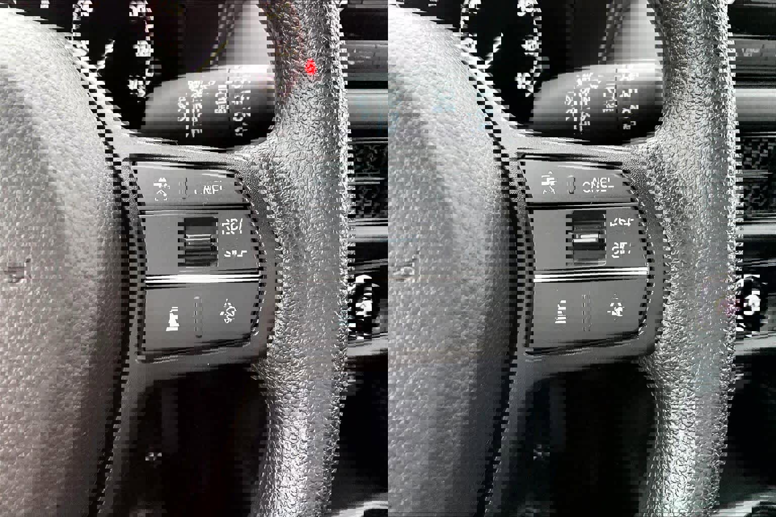 Used 2025 Honda HR-V LX image 22