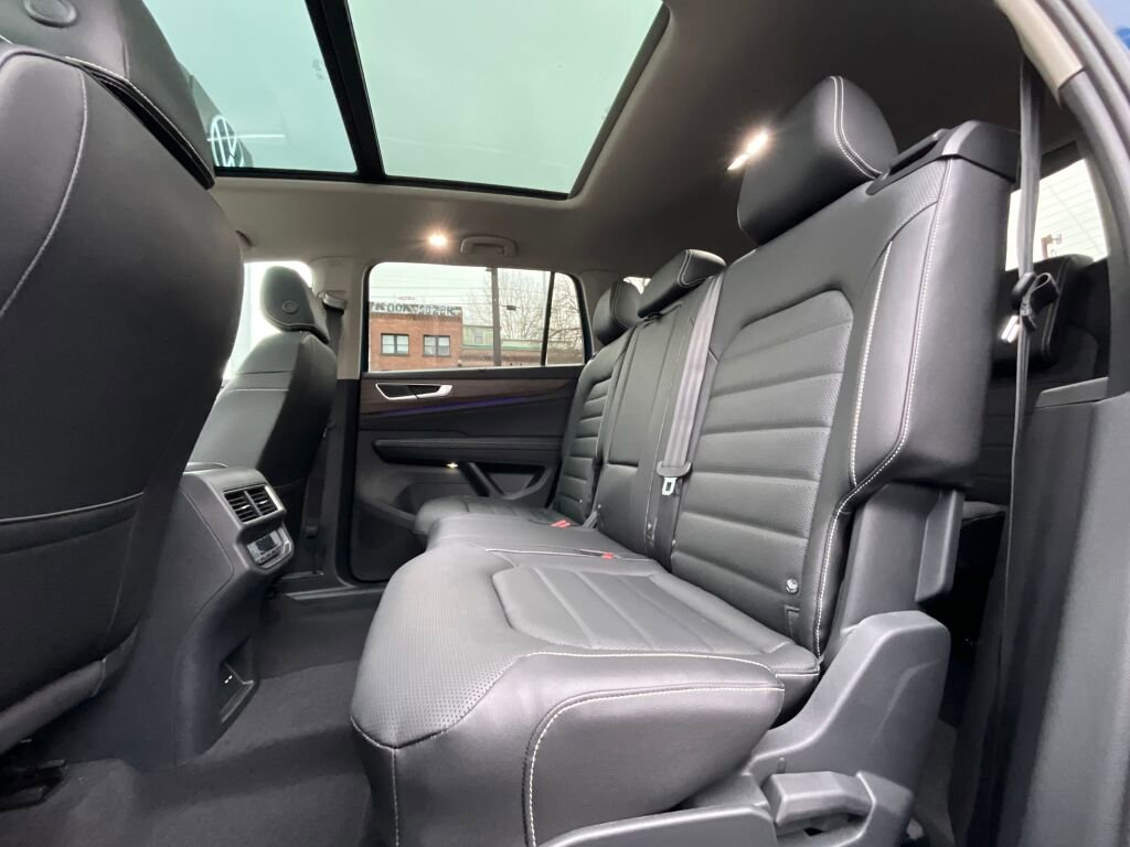 New 2025 Volkswagen Atlas SEL image 15