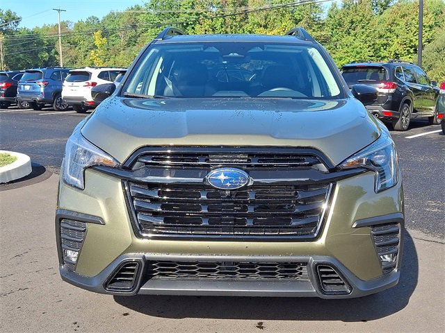 Used 2025 Subaru Ascent Bronze Edition w/ Onyx Package image 2