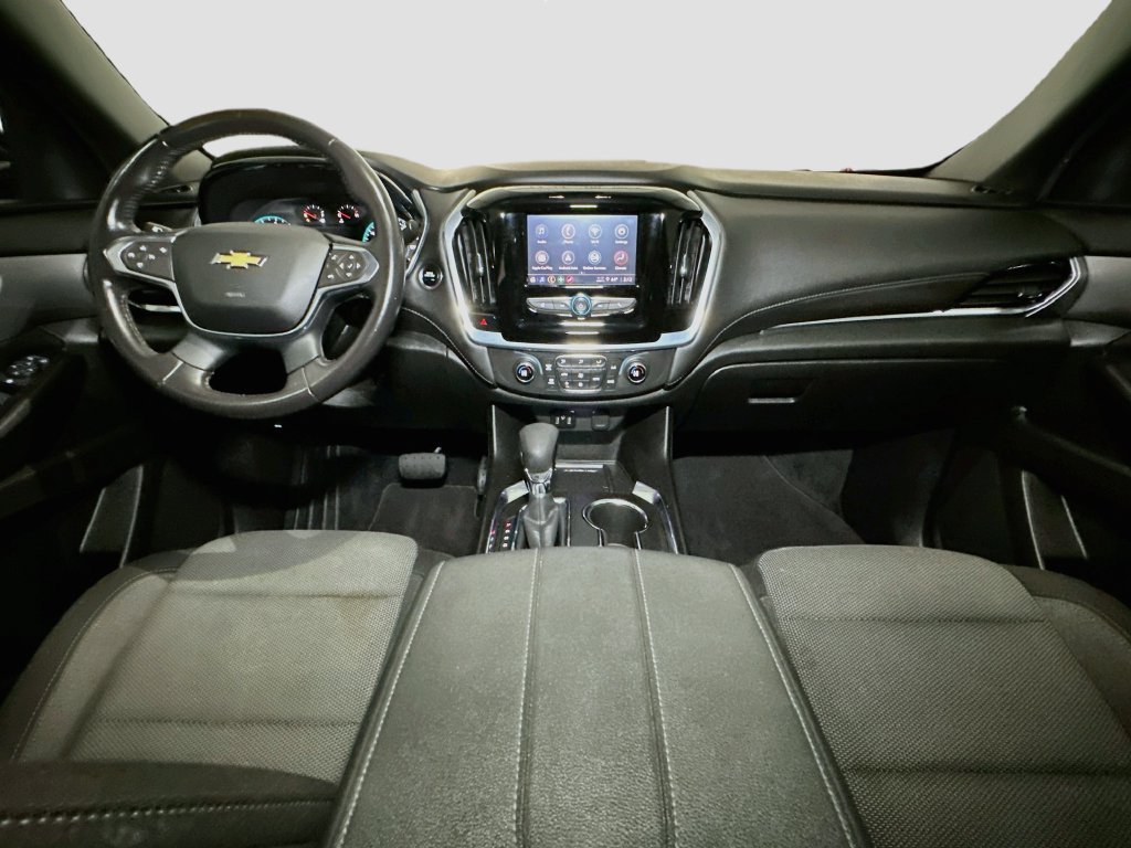 Used 2022 Chevrolet Traverse LT FWD image 12