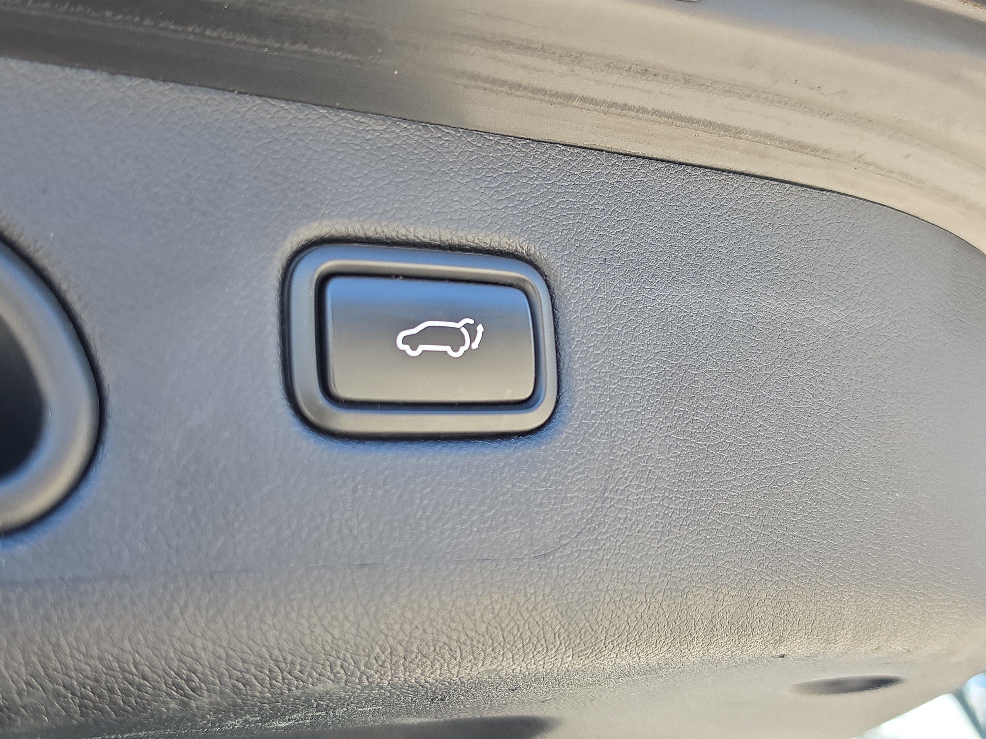 Certified 2022 Kia Sportage EX FWD image 11