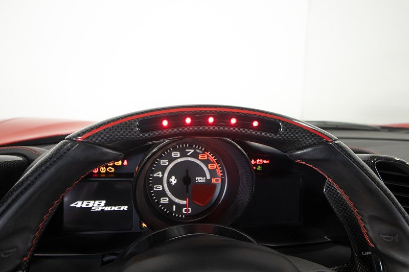 Used 2018 Ferrari 488 Spider image 34