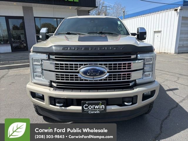 Used 2017 Ford F350 Platinum w/ Platinum Ultimate Package AWD/4WD image 2
