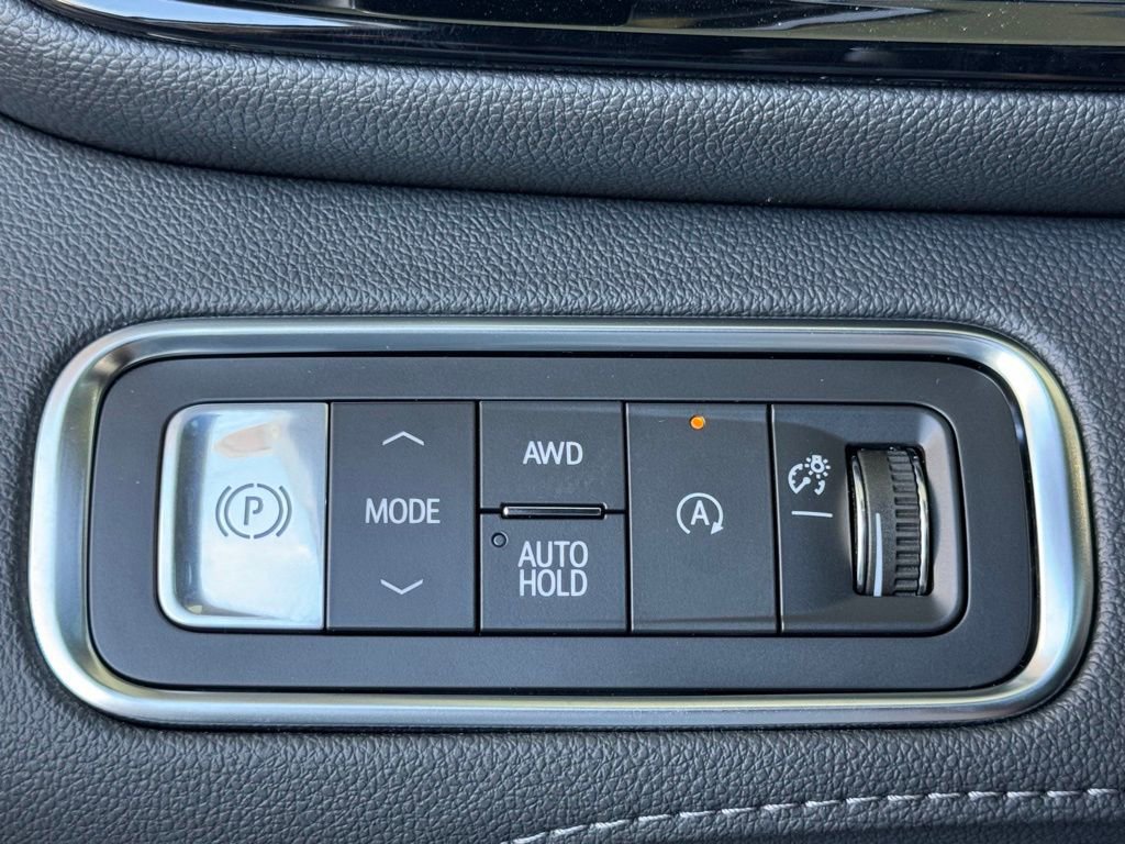 Used 2026 Buick Enclave Avenir w/ Super Cruise Package image 15