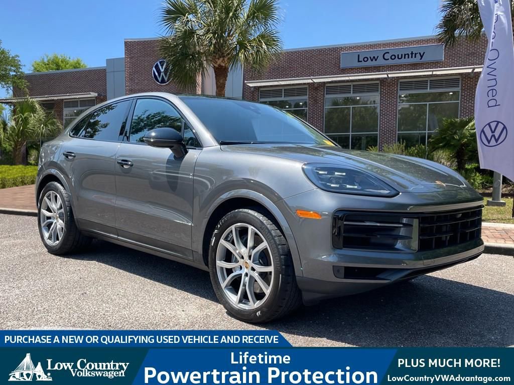 Used 2024 Porsche Cayenne Coupe image 1