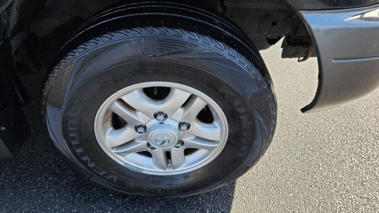 Used 2000 Lexus LX 470 4WD image 12