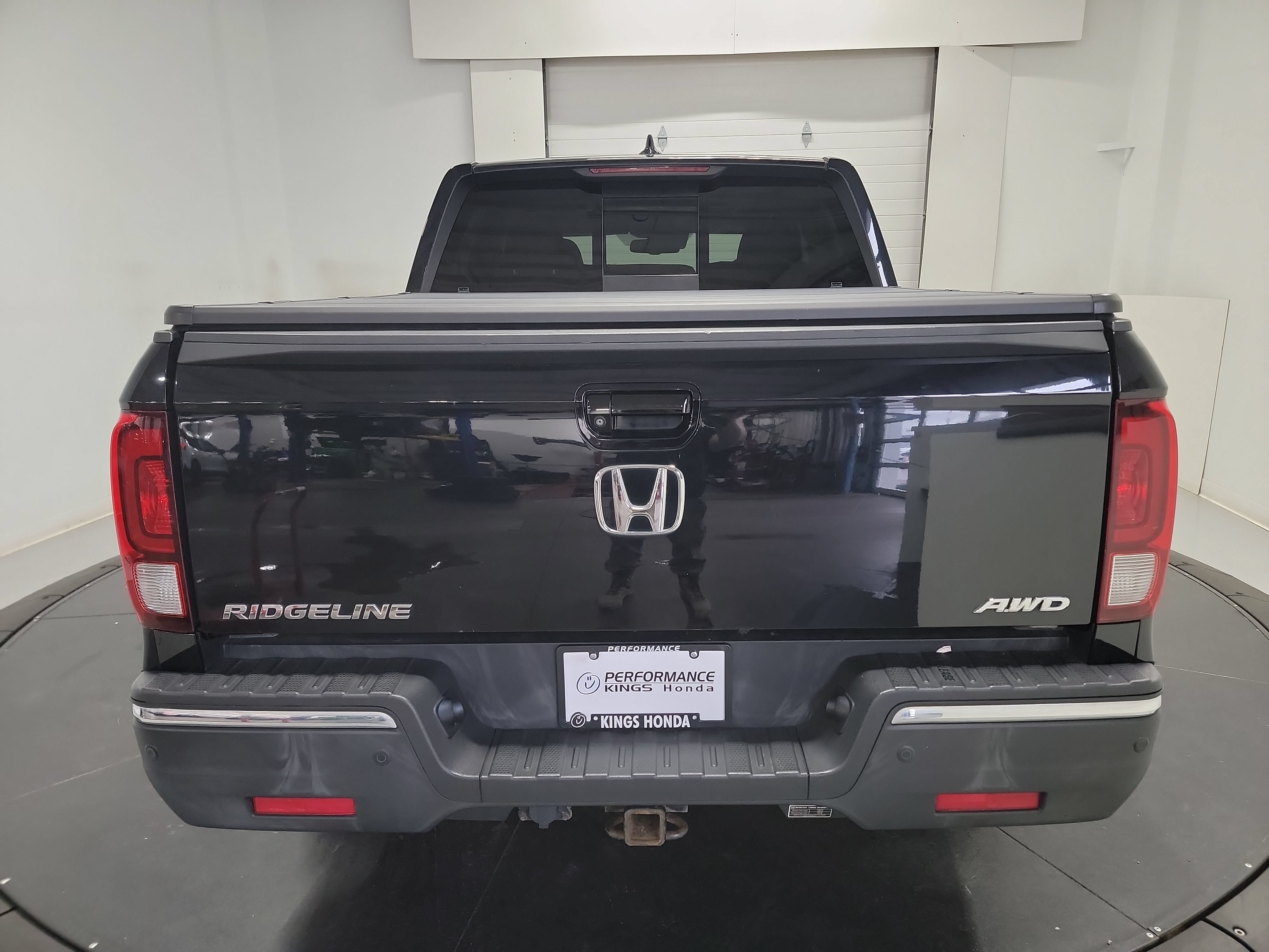Used 2017 Honda Ridgeline RTL-E image 8