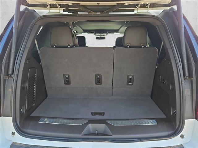 Used 2023 GMC Yukon Denali AWD/4WD image 6