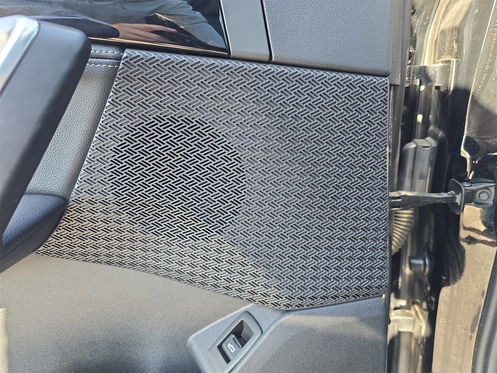 Used 2023 BMW X1 xDrive28i image 15