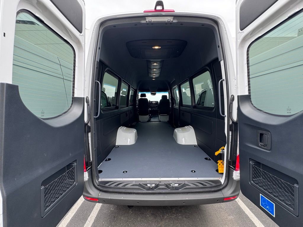 New 2024 Mercedes-Benz Sprinter 3500 image 14