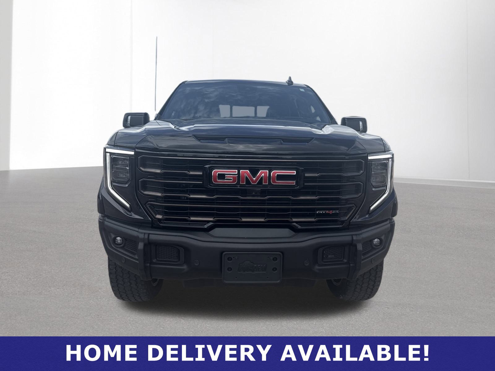 Used 2025 GMC Sierra 1500 AT4X image 2