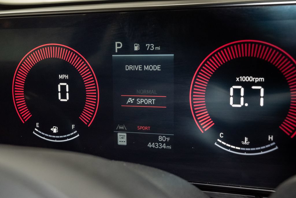 Used 2025 Hyundai Kona SEL FWD image 15