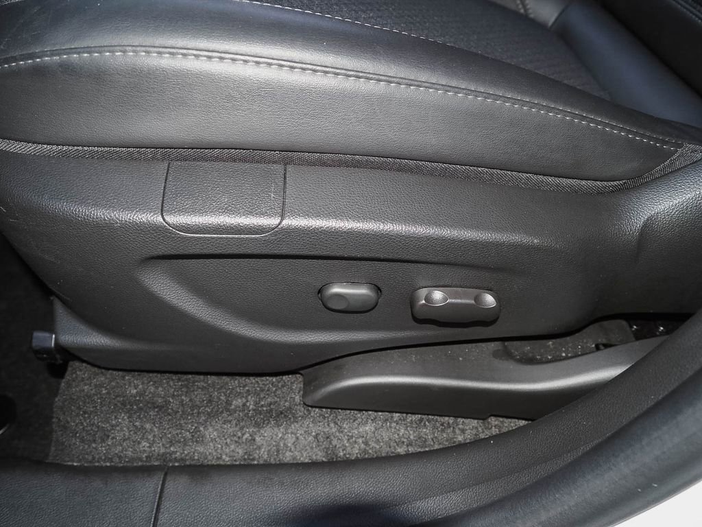 Used 2022 Buick Encore Preferred w/ Safety Package image 23