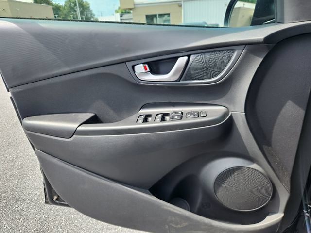 Certified 2023 Hyundai Kona SEL FWD image 5