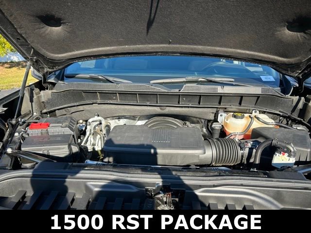Used 2023 Chevrolet Silverado 1500 RST w/ Z71 Off-Road Package image 11