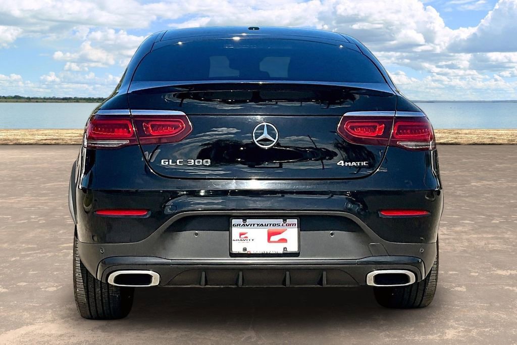 Used 2020 Mercedes-Benz GLC 300 4MATIC Coupe image 5