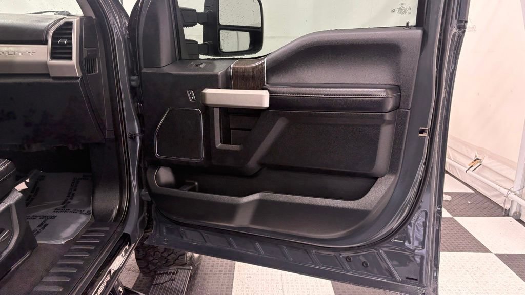 Used 2021 Ford F250 Lariat AWD/4WD image 27