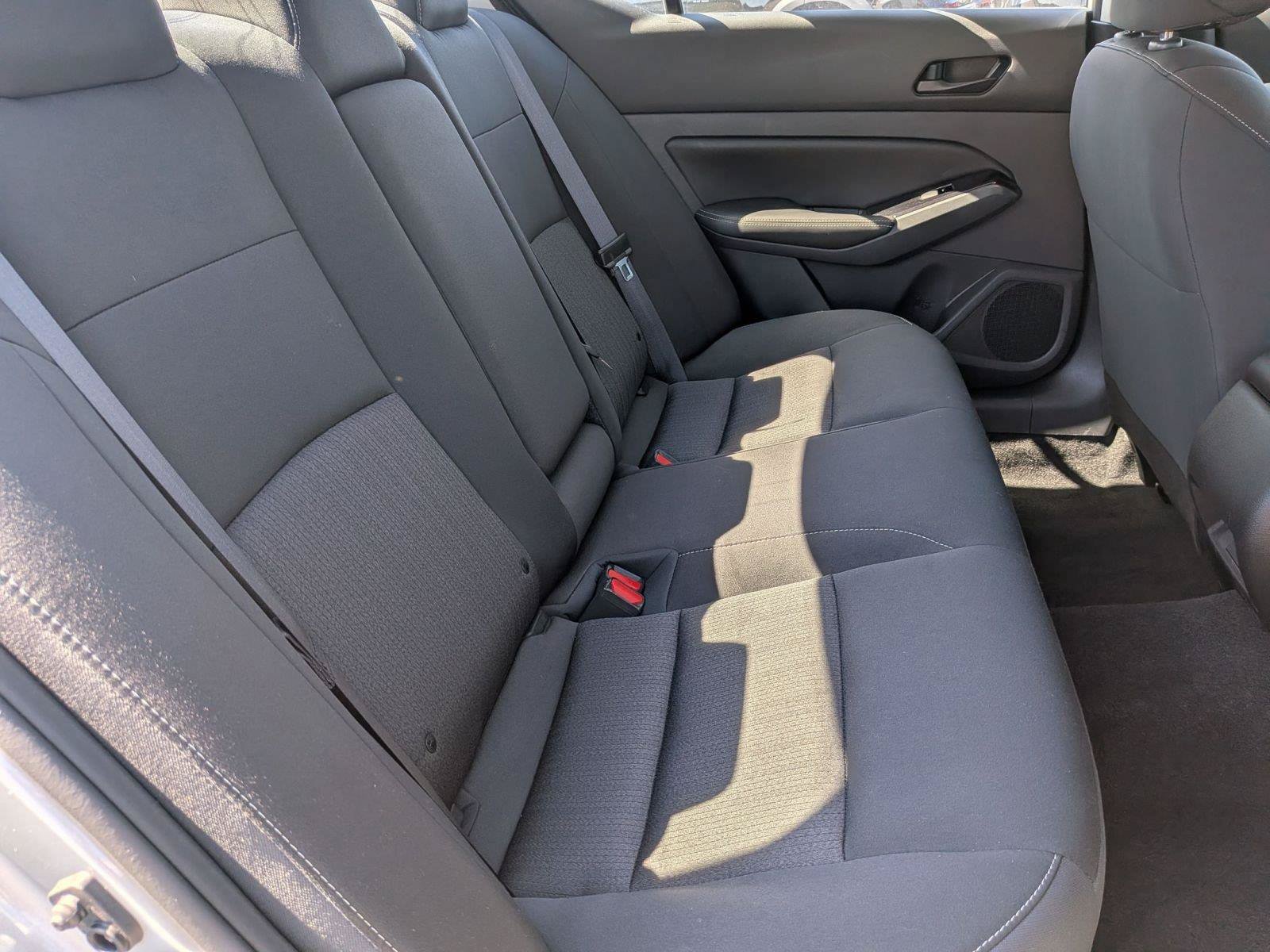 Used 2023 Nissan Altima 2.5 SV FWD image 32