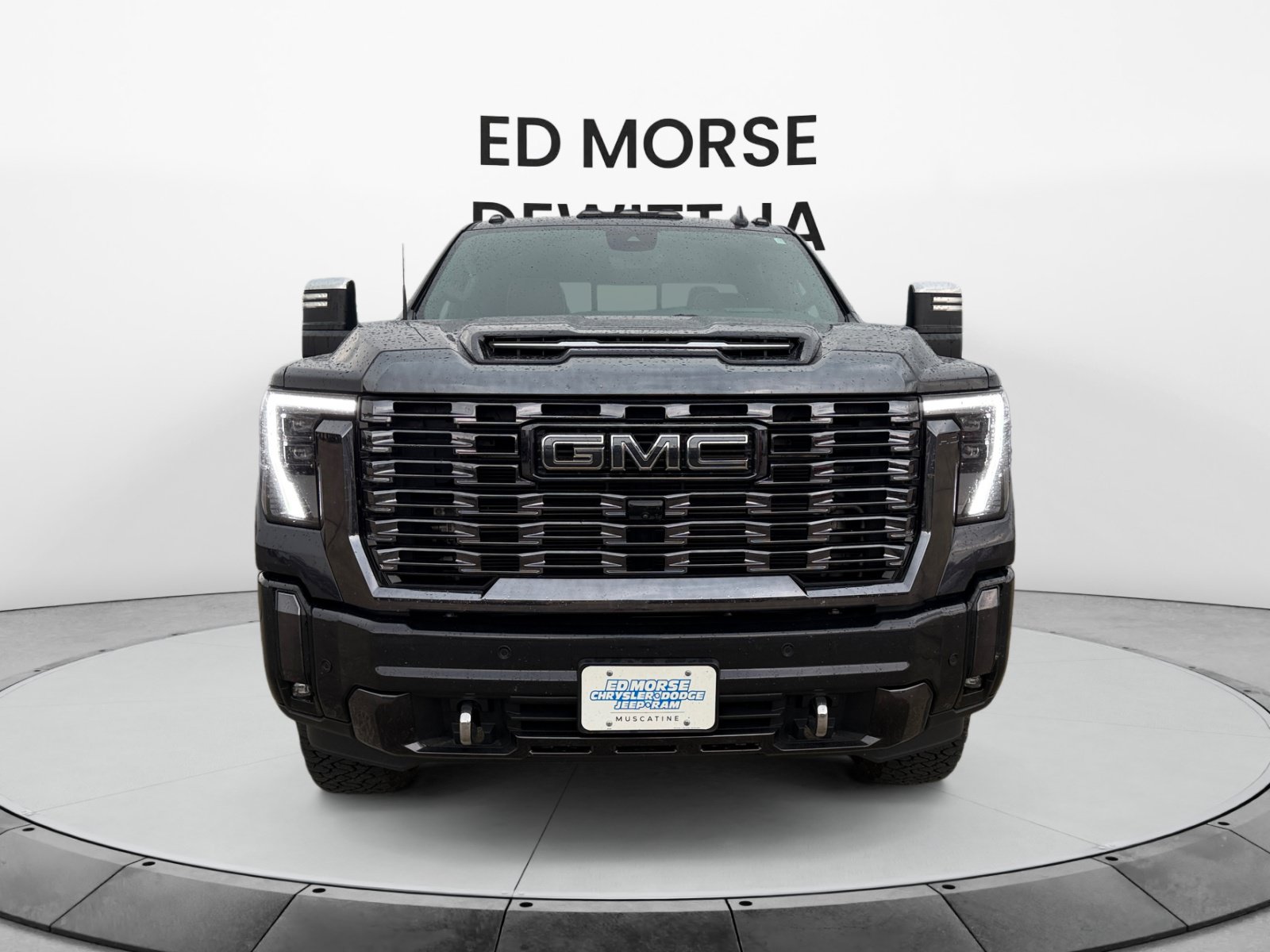Used 2024 GMC Sierra 2500 Denali Ultimate w/ LPO, GMC Protection Package AWD/4WD image 8