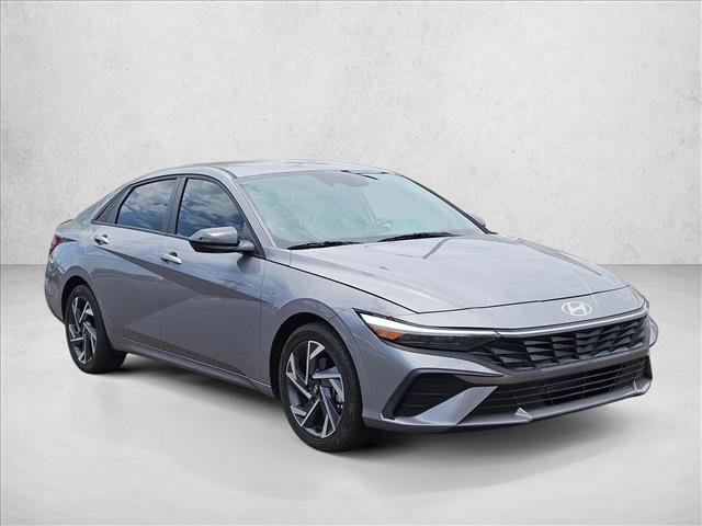 Used 2025 Hyundai Elantra Sport FWD video 3
