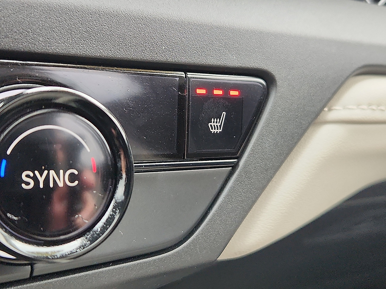 Used 2023 Honda Accord EX image 24
