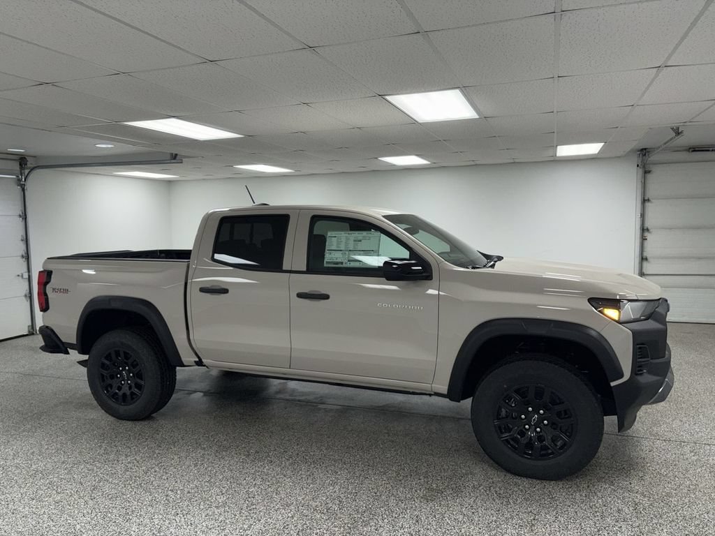 New 2026 Chevrolet Colorado Trail Boss AWD/4WD image 1