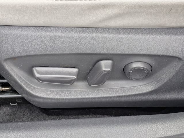 Used 2021 Toyota Camry XSE w/ Navigation Package FWD image 19