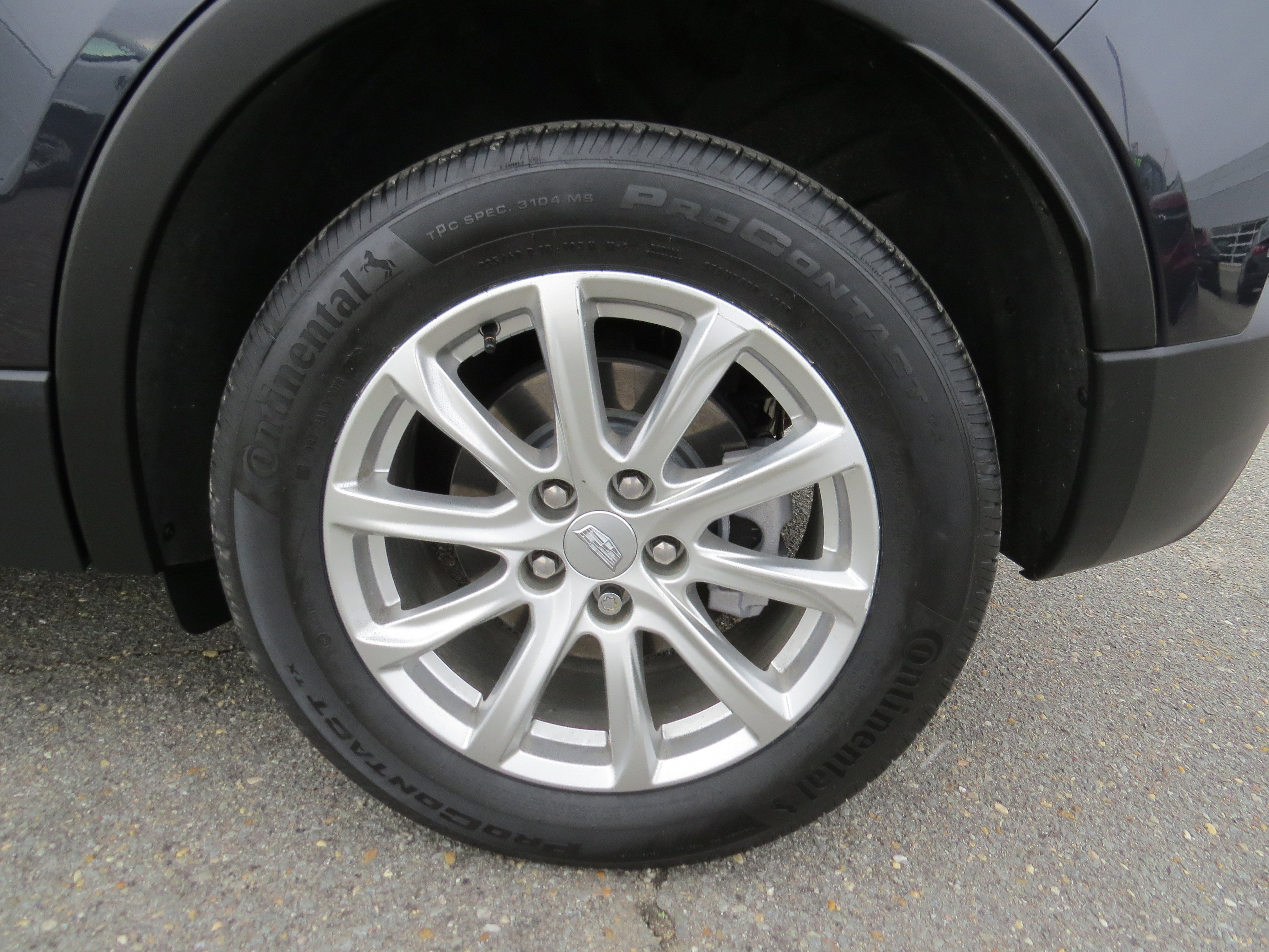 Certified 2023 Cadillac XT4 Luxury w/ Cold Weather Package image 12