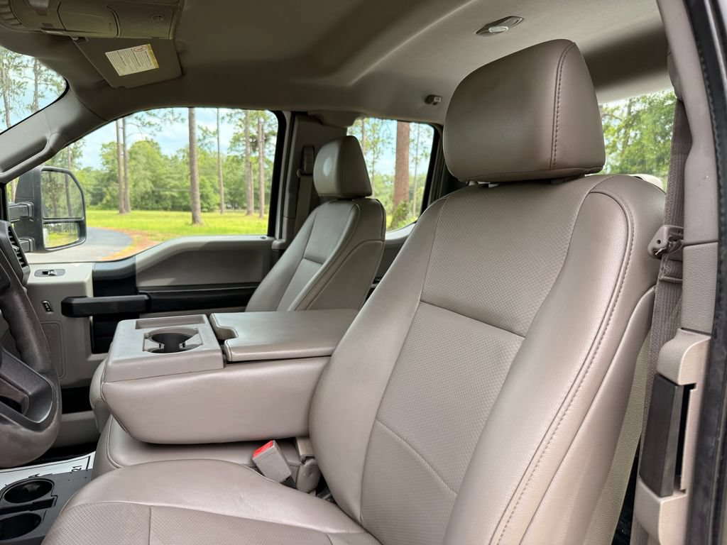 Used 2019 Ford F250 XL w/ Power Equipment Group RWD image 13
