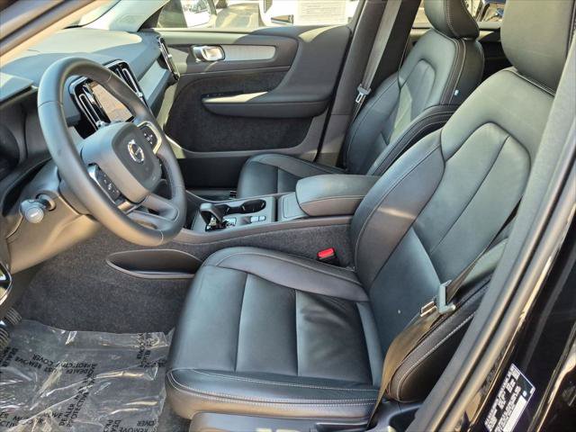 Certified 2024 Volvo XC40 B5 Core w/ Protection Package Premier AWD/4WD image 21