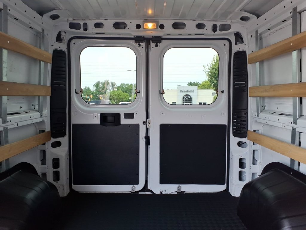 Used 2025 RAM ProMaster 2500 w/ U-Haul Equipment Group FWD image 15
