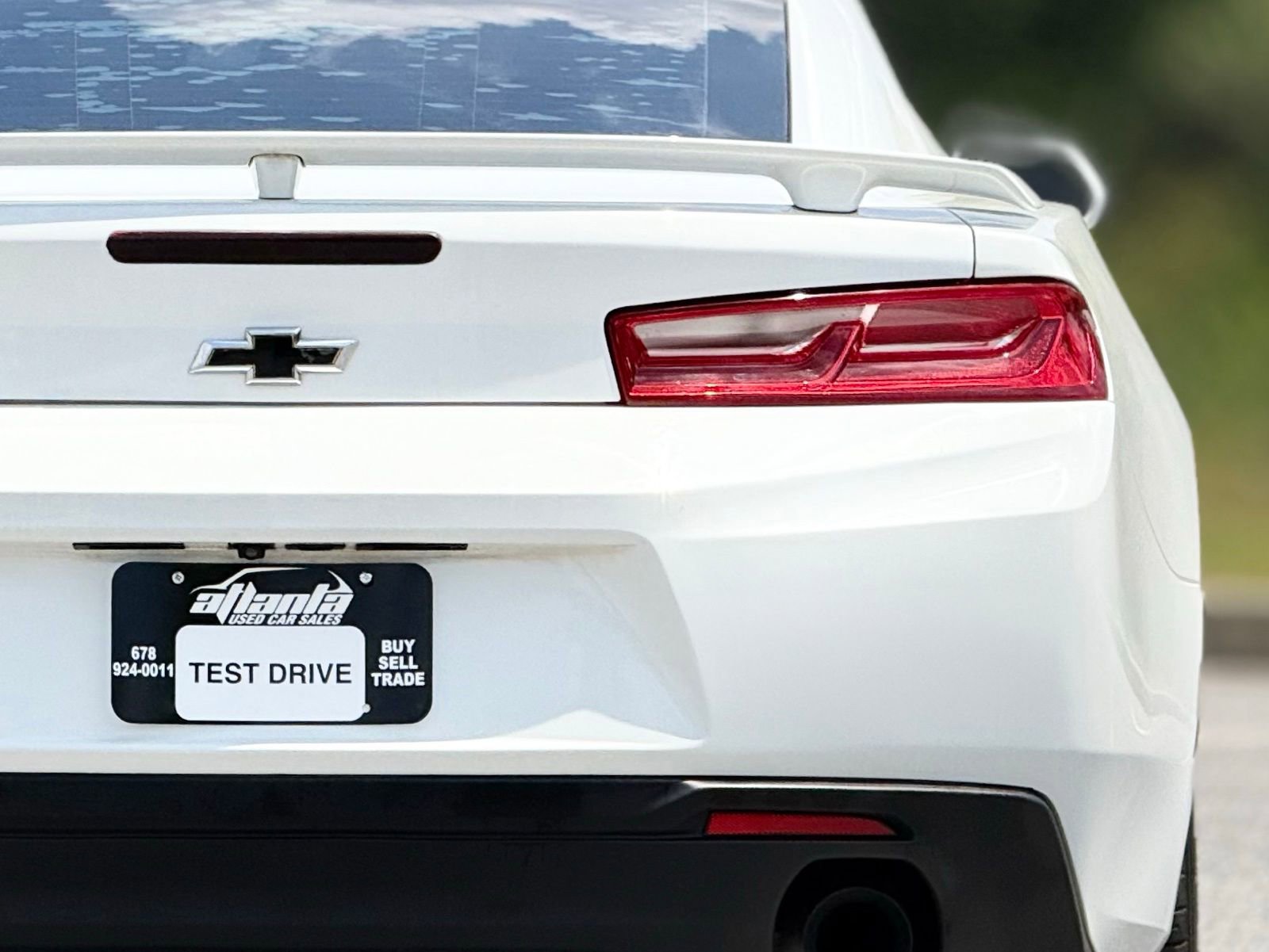 Used 2017 Chevrolet Camaro LT RWD image 17