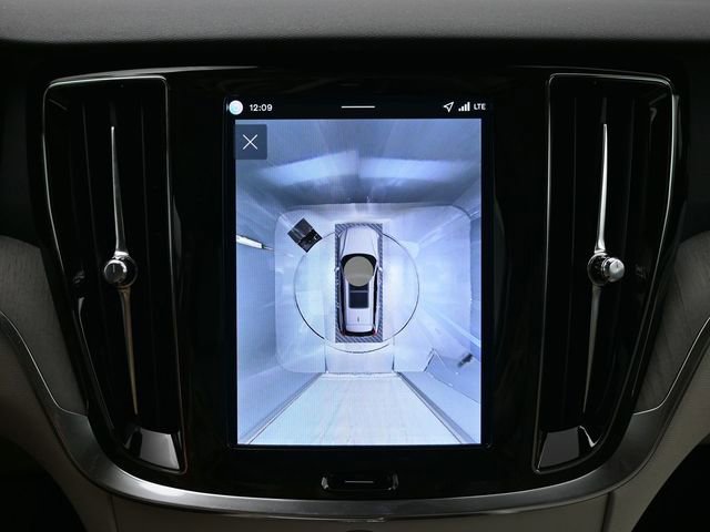 New 2026 Volvo V60 B5 Cross Country Plus w/ Protection Package Premier image 20