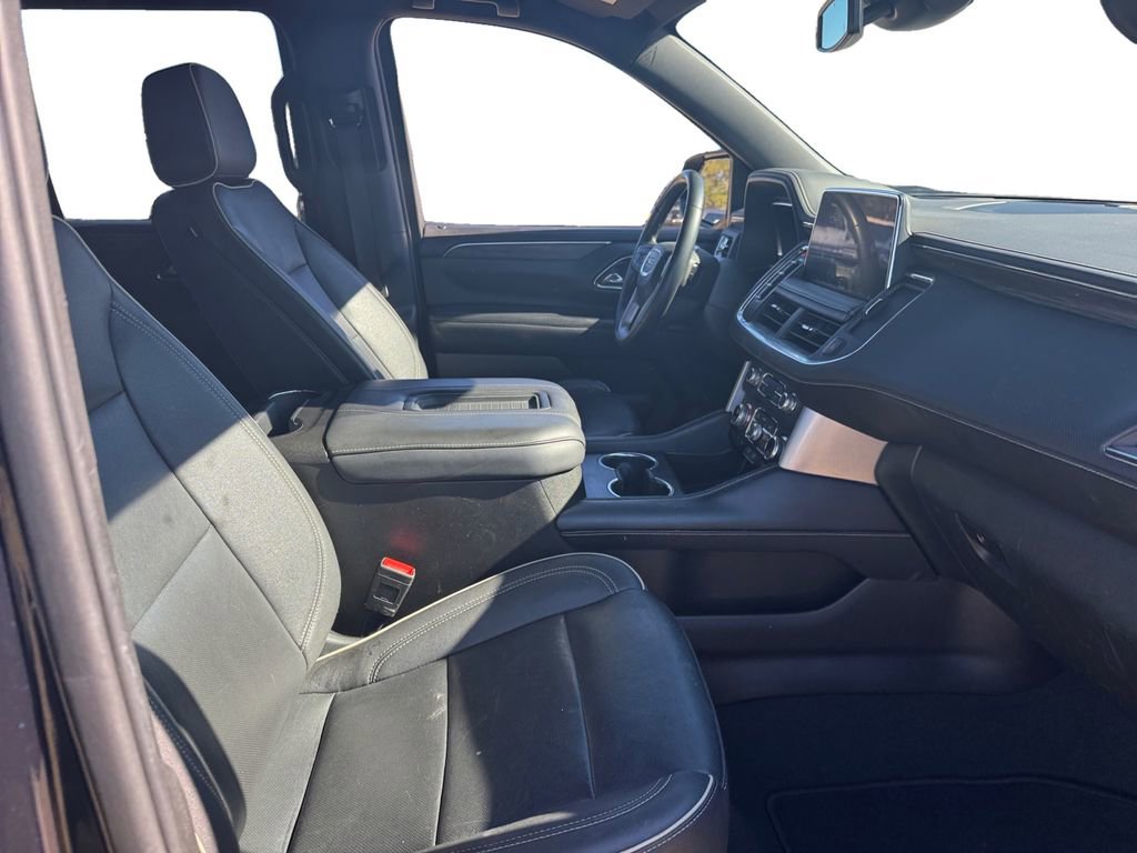 Used 2023 GMC Yukon SLT image 18