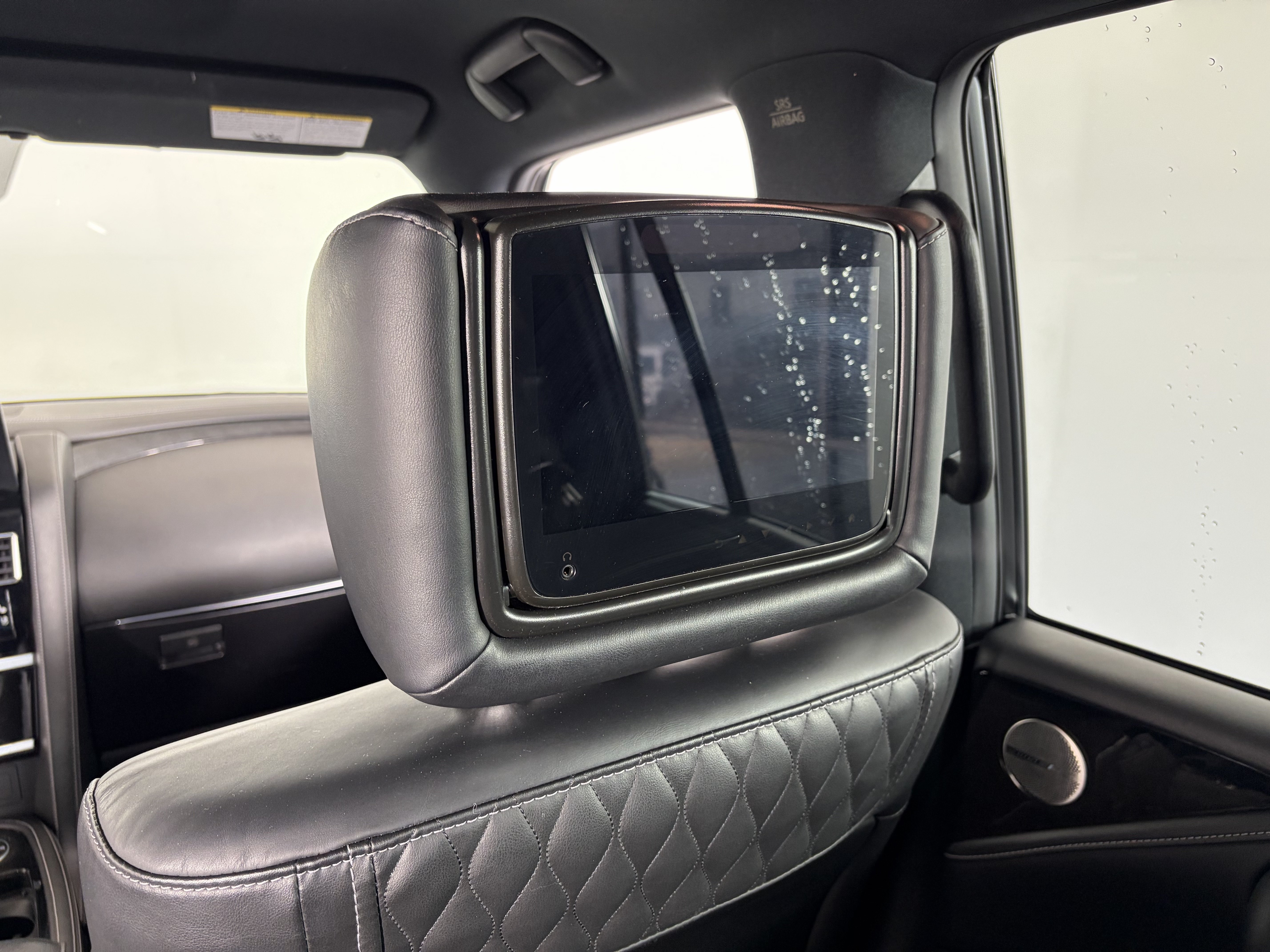 Used 2023 INFINITI QX80 Sensory w/ Cargo Package AWD/4WD image 11
