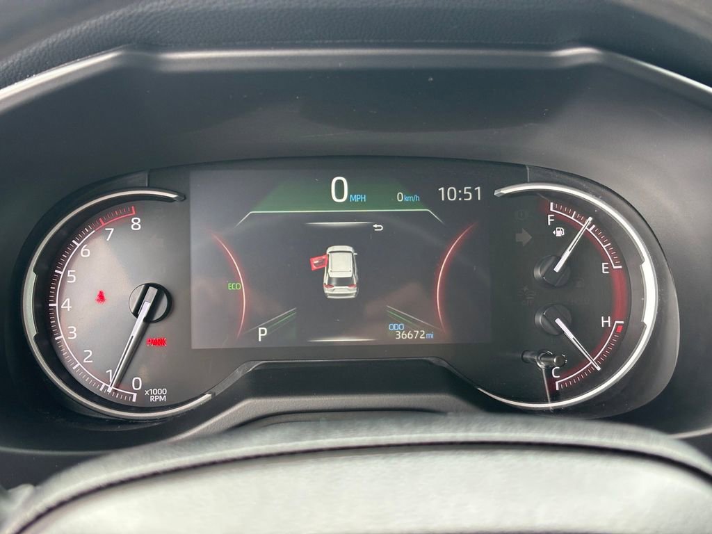 Used 2024 Toyota RAV4 LE FWD image 18