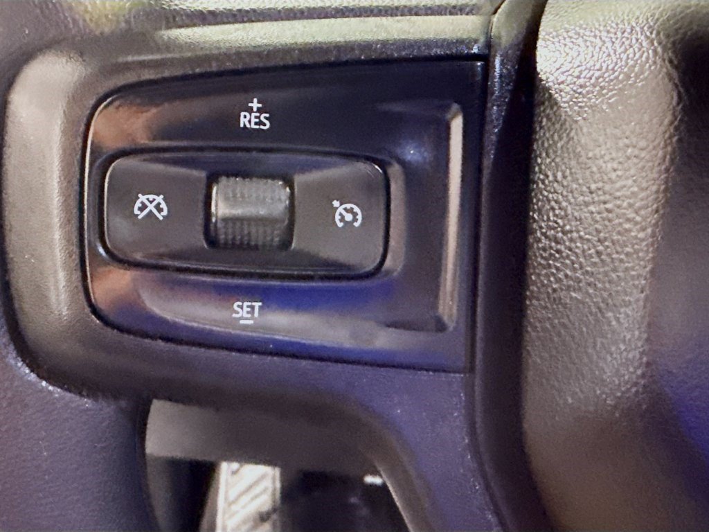 Used 2019 Chevrolet Silverado 1500 Custom w/ Custom Value Package AWD/4WD image 13