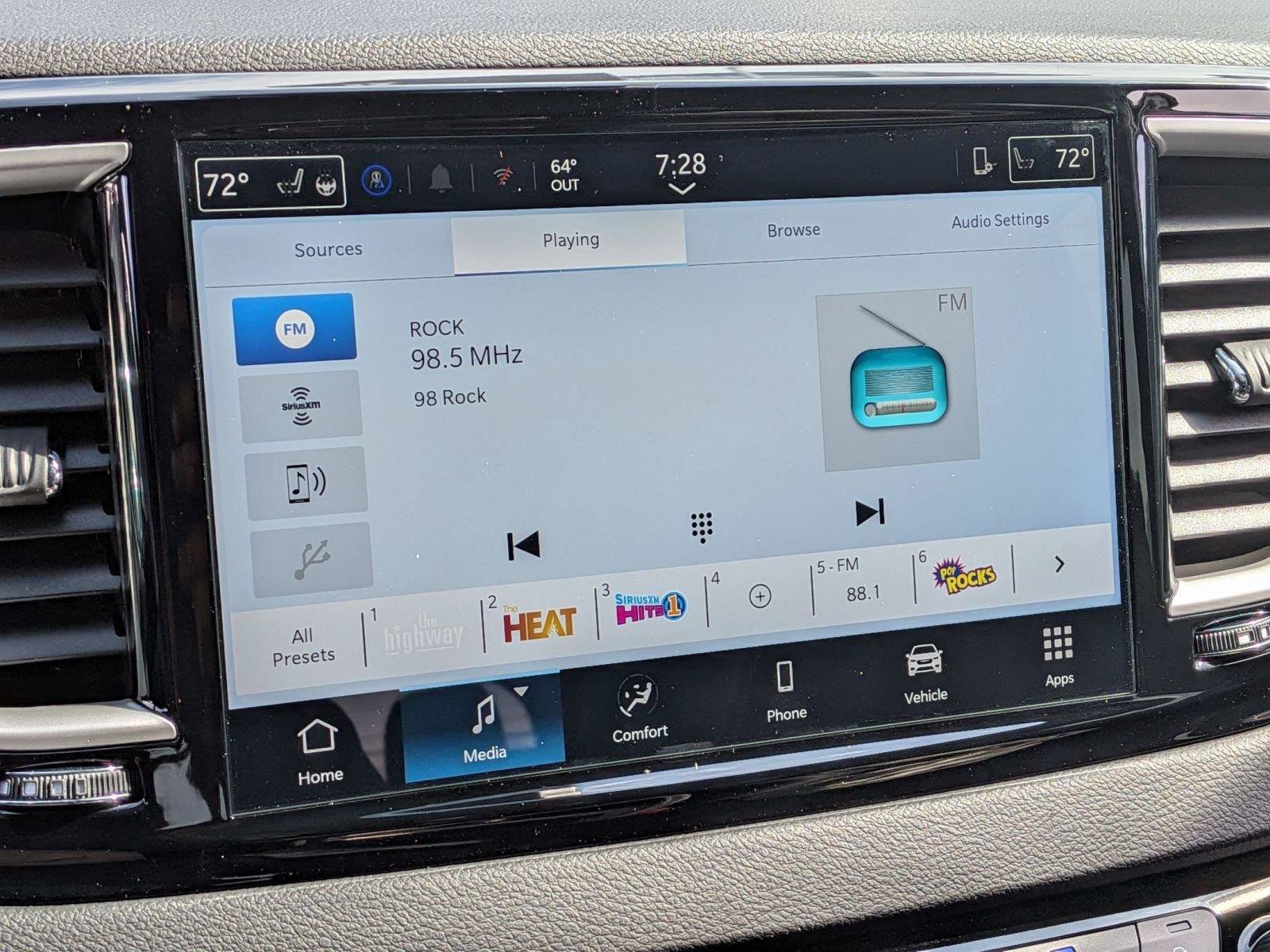 New 2026 Chrysler Voyager LX FWD image 28