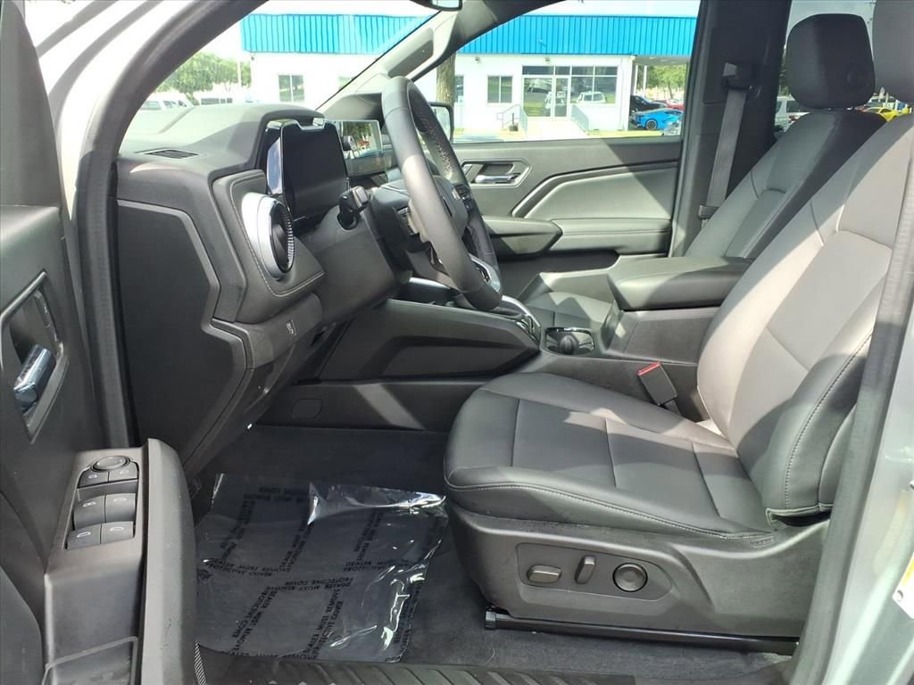 Used 2024 Chevrolet Colorado LT w/ LT Convenience Package III RWD image 20