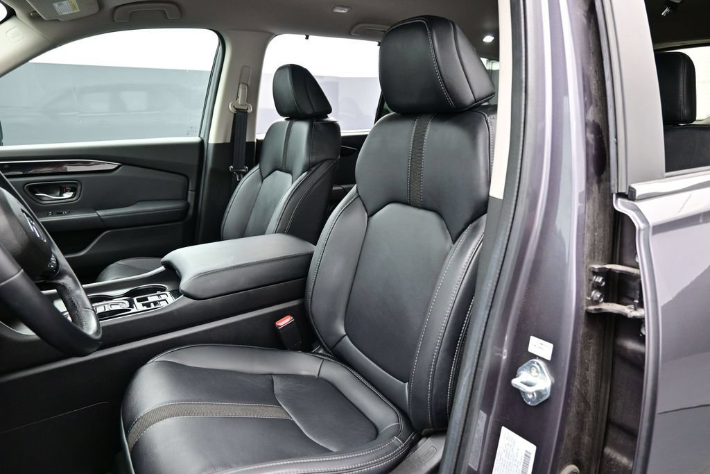 Used 2025 Honda Pilot EX-L image 23