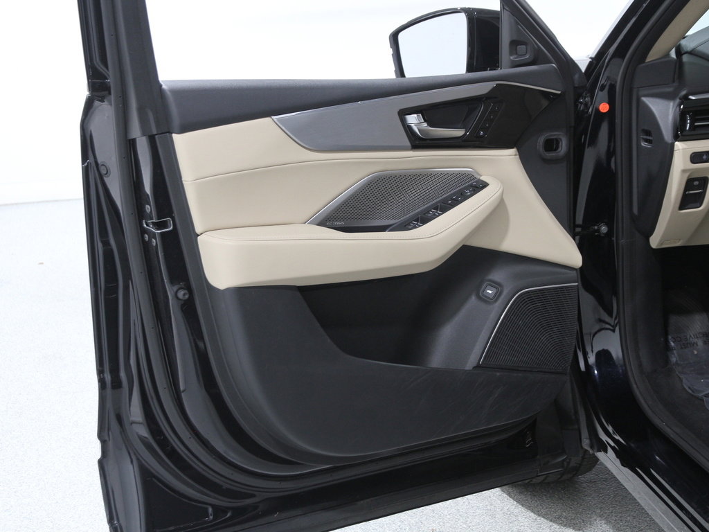 Used 2023 Acura MDX SH-AWD w/ Technology Package image 4