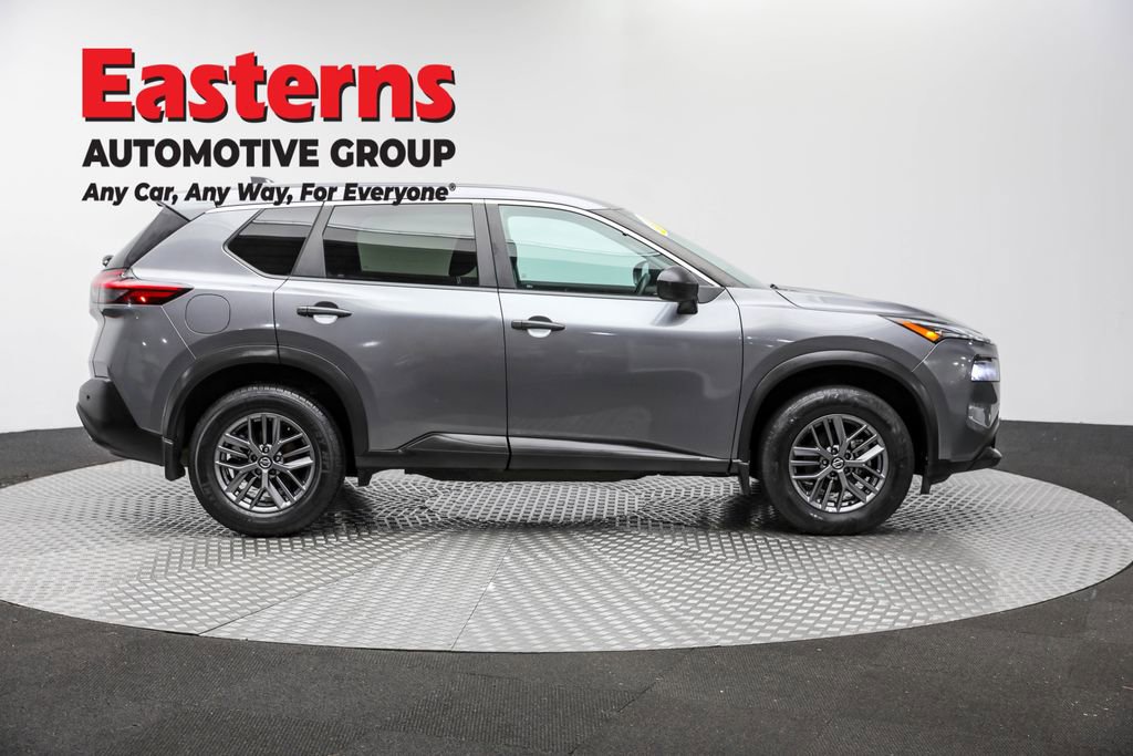 Used 2021 Nissan Rogue S image 4