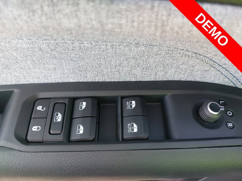 New 2025 Jeep Compass Sport AWD/4WD image 29