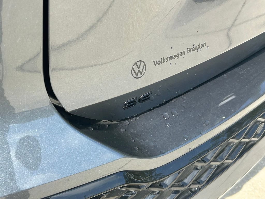 New 2026 Volkswagen Tiguan SE R-Line FWD image 29